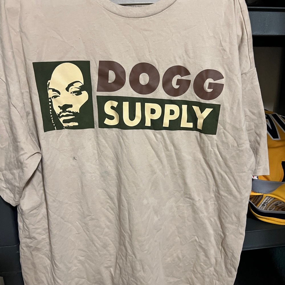 Snoop dog dogg supply tshirt